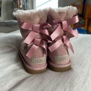 Girls Pink Uggs